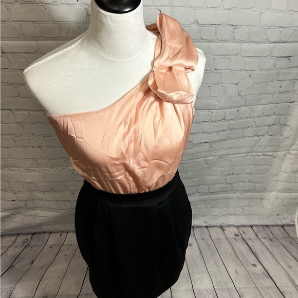 Forever 21 one shoulder dress - Picture 3 of 10